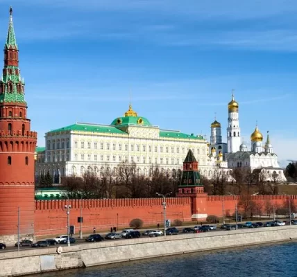 Kremlin Moskow: Melintasi Waktu Sejarah Panjang sebagai Jantung Rusia