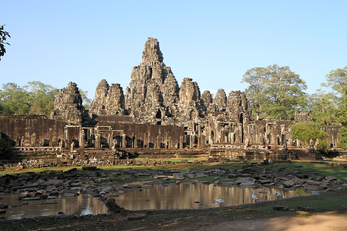 Keunikan Arsitektur Kuil Bayon