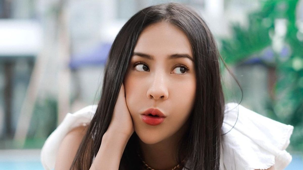 Perjalanan Karier Anya Geraldine