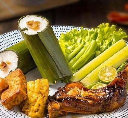 nasi-timbel-bandung-kuliner-khas-dengan-cita-rasa