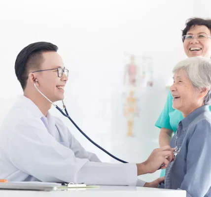 Cek Kesehatan Lansia