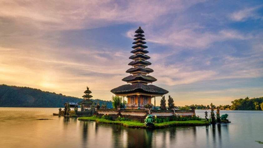 Keindahan Alam yang Membentuk Suasana Spiritual